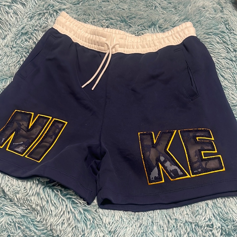 Women’s NIKE French Terry Shorts